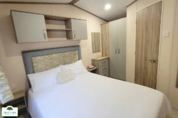Carnaby Oakdale 2 bedroom caravan fpr sale at Tree Tops Caravan Park in North Wales