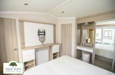 Swift Champagne Lodge (2 Bedroom caravan) 42'x13' - Image 14