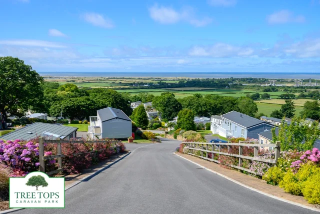 ⭐️ FOR SALE! Carnaby Glenmoor Lodge at Tree Tops Caravan Park in North Wales! ⭐️🌳 PRICE: £85,995.00With 3 bedrooms, there's plenty of space for your family or friends in the Carnaby Glenmoor Lodge!Offering a touch of class with a cottage feel, this is a beautiful lodge made for holidays in beautiful North Wales!⭐HIGHLIGHTS:
✔️Wraparound, glass-fronted decking to be included
✔️Cosy lounge with French doors to the front, corner sofa, wingback armchair, and wood-burner style electric stove
✔️Wraparound kitchen with integrated appliances
✔️Master bedroom with king-size bed, lots of storage, and ensuite bathroom
✔️Bed 2 with 2 single beds
✔️Bed 3 with 2 single beds
✔️Family bathroom with shower
✔️Double glazing and central heating
✔️41′ x 13′
✔️Stunning sea viewsCall us on 📞01745 560279 for more info or find out more and book a viewing on our website!
Website 🔗link in bio @treetopscp#treetopscaravanpark #caravanparknorthwales #carnabycaravans #carnabylodge #carnabyglenmoorlodge #staticcaravansforsale #absundecks